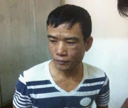 Tên trộm bị bắt quả tang Hoàng Văn Chiến tại Công an phường Tràng Tiền