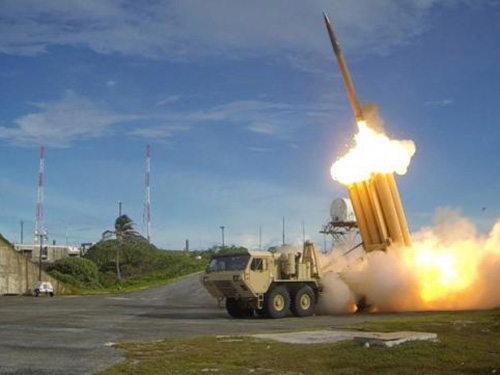 Hệ thống phòng thủ tên lửa THAAD Ảnh: Reuters