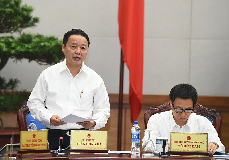 
Bộ trưởng TN-MT Trần Hồng Hà cho biết hiện chỉ có 40/786 đô thị trên cả nước có hệ thống xử lý nước thải đạt tiêu chuẩn - Ảnh: Quang Hiếu
