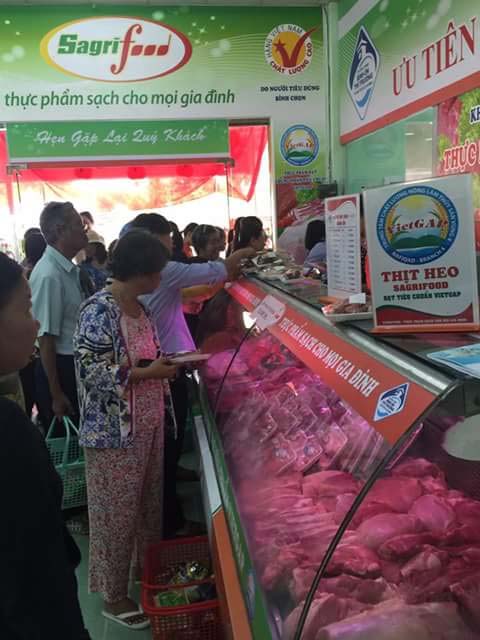 Thịt heo sạch của Công ty Chăn nuôi và Chế biến thực phẩm Sài Gòn (Sagrifood) được bày bán tại các siêu thị, cửa hàng