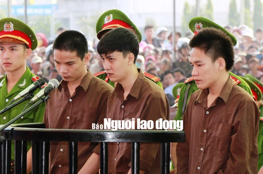 Nguyễn Hải Dương cùng Vũ Văn Tiến, Trần Đình Thoại tại phiên tòa sơ thẩm