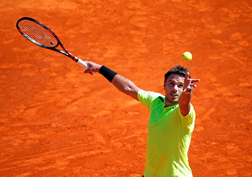 
Stan Wawrinka mạnh mẽ trở lại trên mặt sân đất nện
