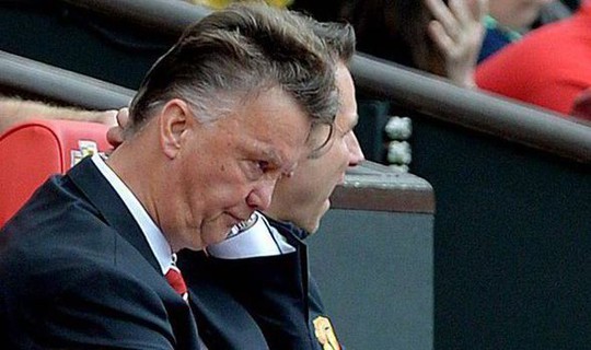 
HLV Van Gaal cần làm một cuộc cách mạnh trong lối chơi M.U
