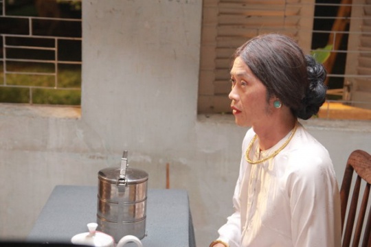 
Hoài Linh còn đóng vai người mẹ của ông Tỏi

