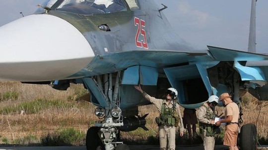 Nga bắt đầu không kích IS tại Syria từ ngày 30-9. Ảnh: EPA