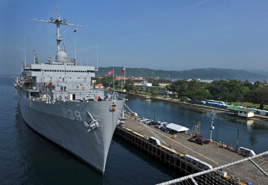 Tàu USS Emory S. Land. Ảnh: Hải quân Mỹ