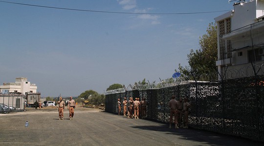 
Các binh sỹ Nga tại căn cứ không quân Khmeimim ở tỉnh Latakia, phía Tây Syria. Ảnh: RIA Novosti
