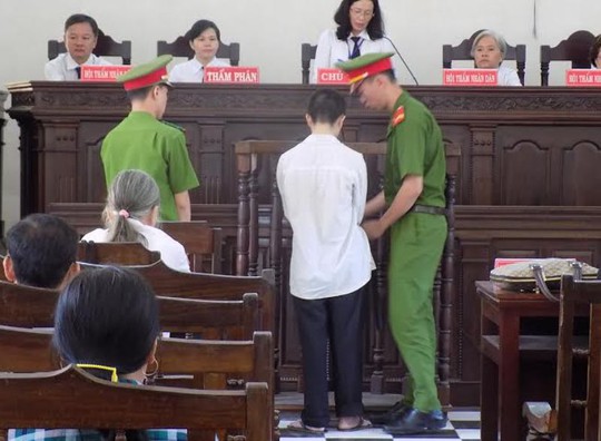 
Phiên toà xét xử bị cáo Phan Hoàng Vinh.
