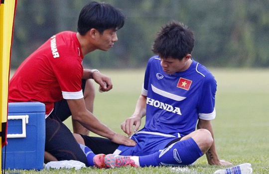
Thanh Hào bị tái phát chấn thương và không kịp bình phục cho 2 trận đấu tới của ĐTVN.
