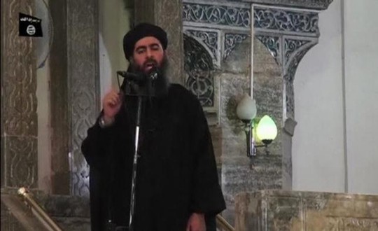 Abu Bakr al-Baghdadi phát biểu tại TP Mosul - Iraq hồi tháng 7-2014. Ảnh: Reuters