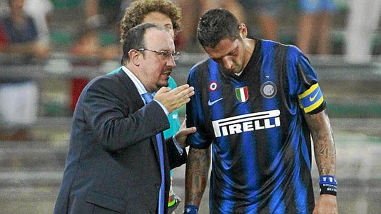 HLV Benitez và Marco Materazzi khi còn ở Inter Milan
