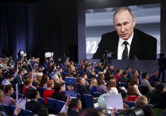 Cuộc họp báo của Tổng thống Nga Vladimir Putin hôm 17-12 Ảnh: REUTERS