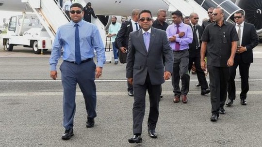 Tổng thống Maldives Abdullah Yameen (giữa, hàng trước). Ảnh: EPA