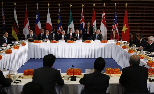 Ông Obama gặp lãnh đạo các nước thành viên TPP. Ảnh: Reuters