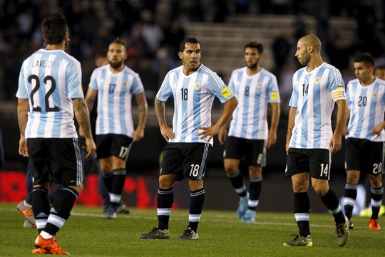 Argentina không Messi đã thảm bại ngay trên sân nhà trước Ecuador