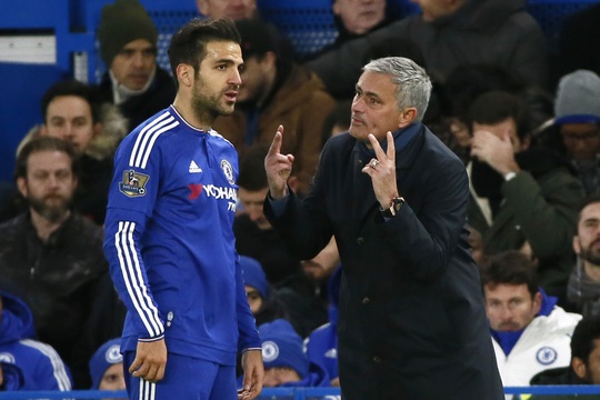 
Fabregas dường như hết nghe theo lời của Mourinho
