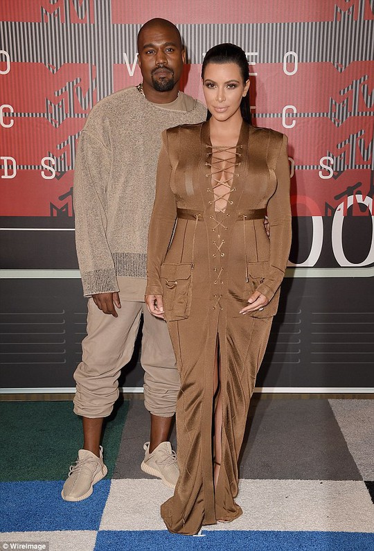 Vợ chồng Kim và Kanye 