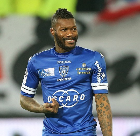 Cisse trong màu áo CLB Bastia