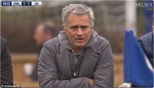 
HLV Mourinho đang tiềm kiếm cầu thủ trẻ để bổ sung cho đội 1
