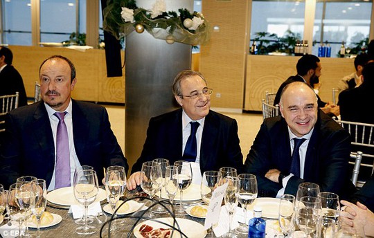
HLV Benitez và Chủ tịch Real Madrid F.Perez
