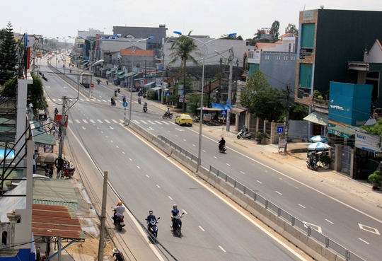 Một đoạn Quốc lộ 1A qua Quảng Ngãi sau khi được nâng cấp, mở rộng hoàn thành