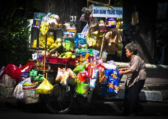 
Sài Gòn ngày nay đã thưa thớt dần tiếng rao ngày xưa - Ảnh: blogtiengviet
