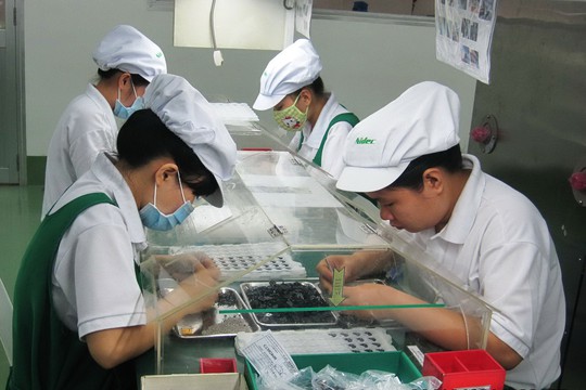 Công nhân Công ty TNHH Nidec Việt Nam thường xuyên được rèn giũa tác phong công nghiệp
