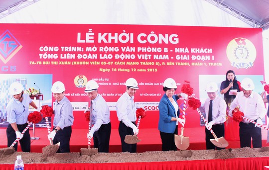 Lãnh đạo Tổng LĐLĐ Việt Nam và các đại biểu dự lễ khởi công công trình