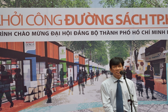 Giám đốc Sở Thông tin và Truyền thông - ông Lê Thái Hỷ - phát biểu trong ngày khởi công dự án đường sách TP HCM