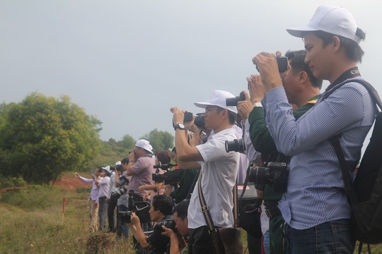 Cuộc diễn tập thu hút rất nhiều phóng viên đến tham dự và đưa tin.