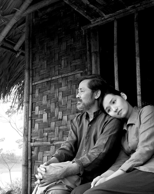 Lã Thanh Huyền vai Mây cùng diễn viên Dũng Nhi trong phim “Người trở về”. (Ảnh do hãng phim cung cấp)