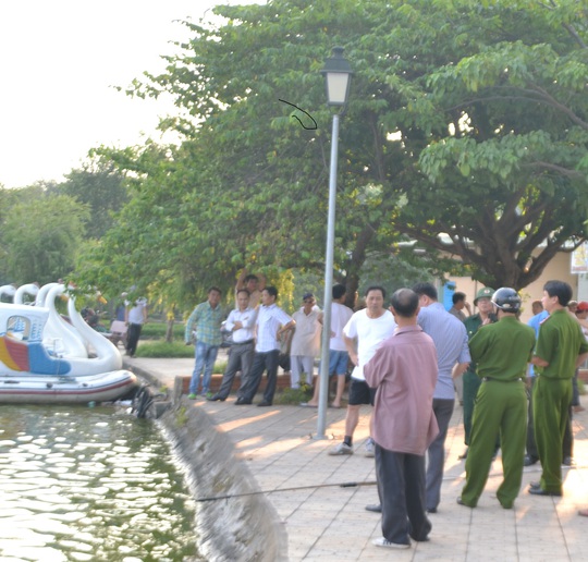 
Hồ Goong, nơi phát hiện thi thể người phụ nữ - Ảnh: Bình Đào
