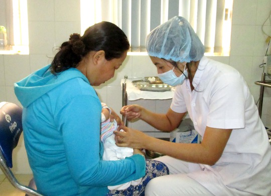 Tiêm ngừa cho trẻ tại Trung tâm Chăm sóc sức khỏe sinh sản TP HCMẢnh: ANH THƯ