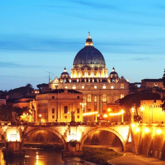 Tòa thánh Peters Basilica ở Rome là một trong những mục tiêu tấn công khủng bố. Ảnh: Plus