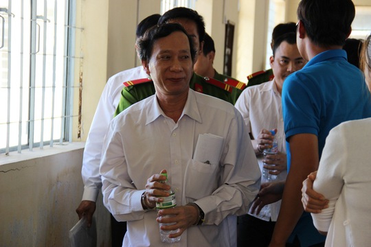 Bị cáo Nguyễn Trung Tâm bị kết án 15 năm tù về tội nhận hối lộ