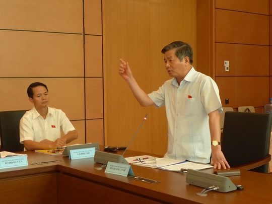 Bộ trưởng Bộ Kế hoạch và Đầu tư Bùi Quang Vinh thông tin về tình hình ngân sách Ảnh: BẢO TRÂN