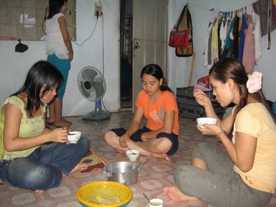 Công nhân nhập cư tại KCX Linh Trung, TP HCM
