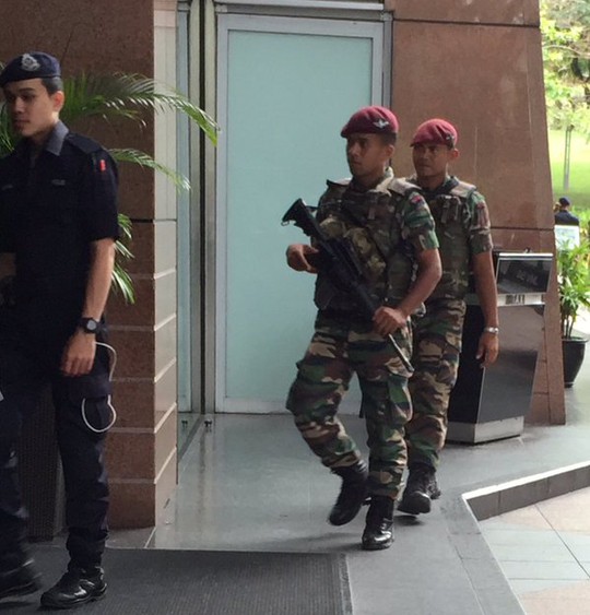 An ninh tại Malaysia được siết chặt bất thường. Ảnh: Twitter