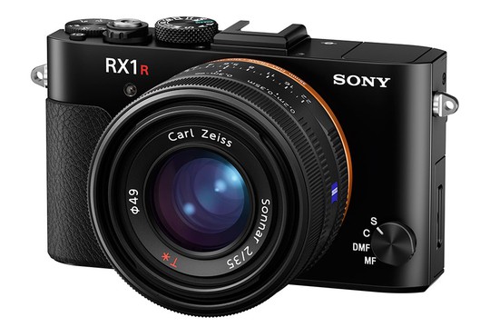 Sony RX1R II: Cảm biến full-frame, lấy nét 399 điểm