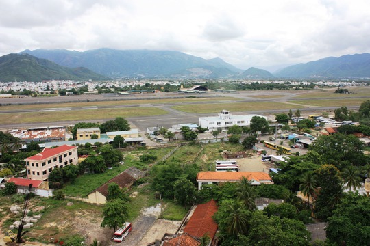 Một phần sân bay Nha Trang hiện tại sẽ được giao cho Công ty CP Tập đoàn Phúc Sơn để xây dựng trung tâm hành chính tỉnh Khánh HòaẢnh: Kỳ Nam