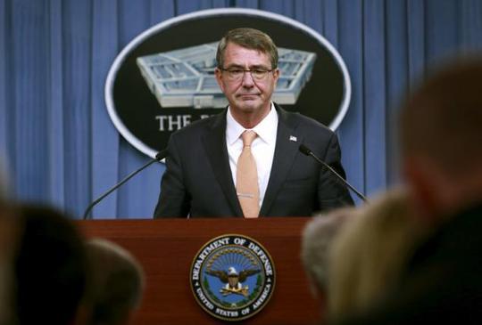 Bộ trưởng Quốc phòng Mỹ Ashton Carter cho biết về đặc nhiệm thiệt mạng. Ảnh: Reuters