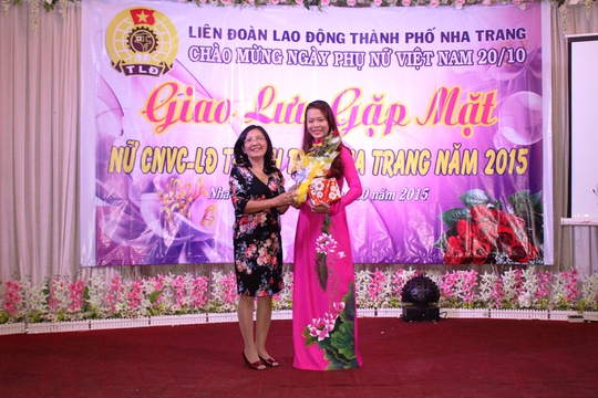 
Giao lưu văn nghệ góp phần tạo đoàn kết gắn bó giữa các Công đoàn cơ sở
