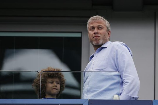 Ông chủ Abramovich không muốn mất số tiền lớn cho Mourinho