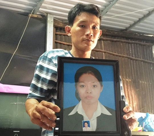 
Anh Phong khẳng định người chết cháy trong căn nhà hoang chính là vợ mình
