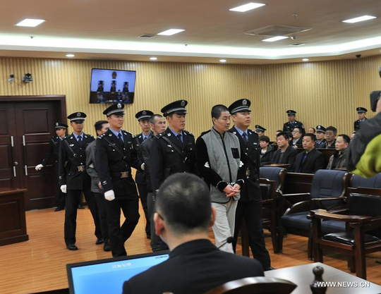 Gao Yulun, Wang Damin và Li Haiwei bị xét xử hôm 13-11. Ảnh: Tân Hoa Xã