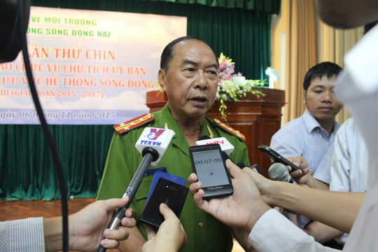 Đại tá Dương Văn Linh, Phó Cục trưởng Cục Cảnh sát phòng chống tội phạm về môi trường trả lời báo chí