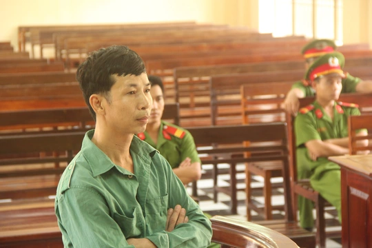 Nguyễn Đỗ Hùng, kẻ xâm hại bé gái 7 tuổi tại phiên tòa