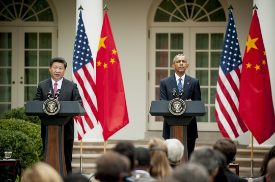 
Chủ tịch Trung Quốc Tập Cận Bình (trái) và Tổng thống Mỹ Barack Obama tại Nhà Trắng hồi cuối tháng 9 Ảnh: BLOOMBERG
