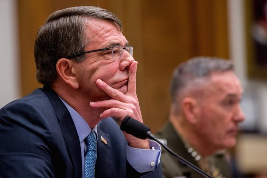 Bộ trưởng Quốc phòng Mỹ Ashton Carter Ảnh: AP