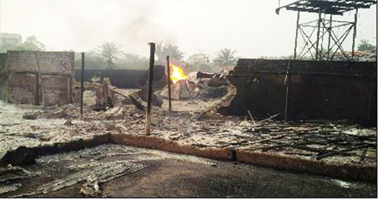 Một phần nhà máy sau vụ nổ Ảnh: NIGERIAN RED CROSS